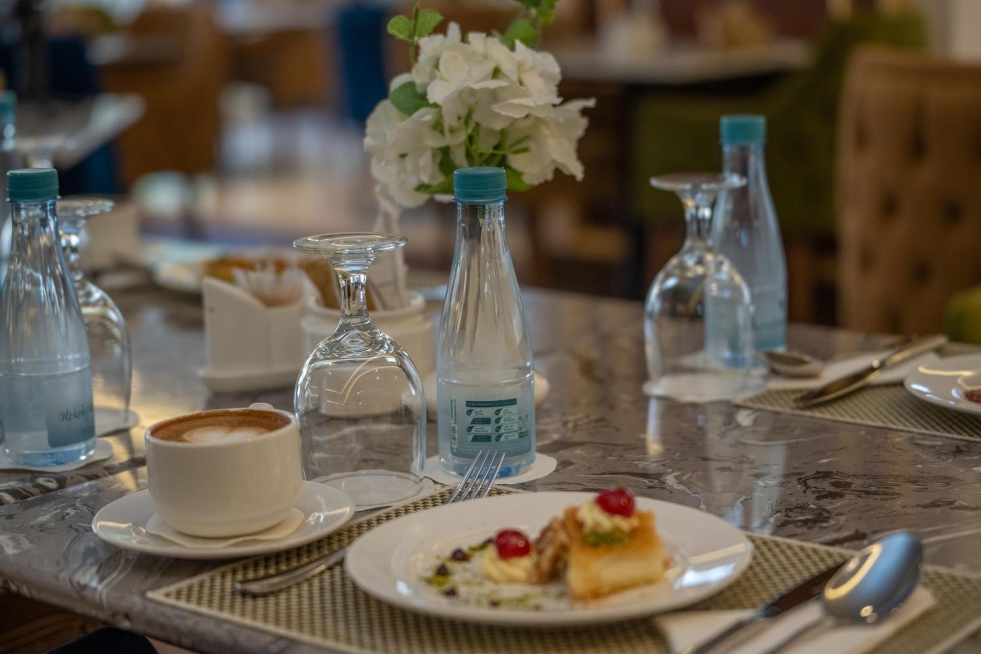 Rosemond Al Hamra Hotel Jeddah Bagian luar foto