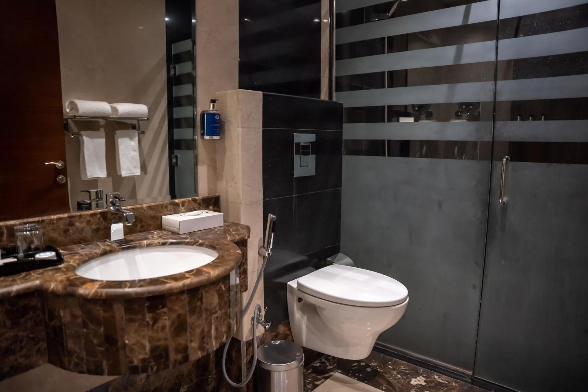 Rosemond Al Hamra Hotel Jeddah Bagian luar foto